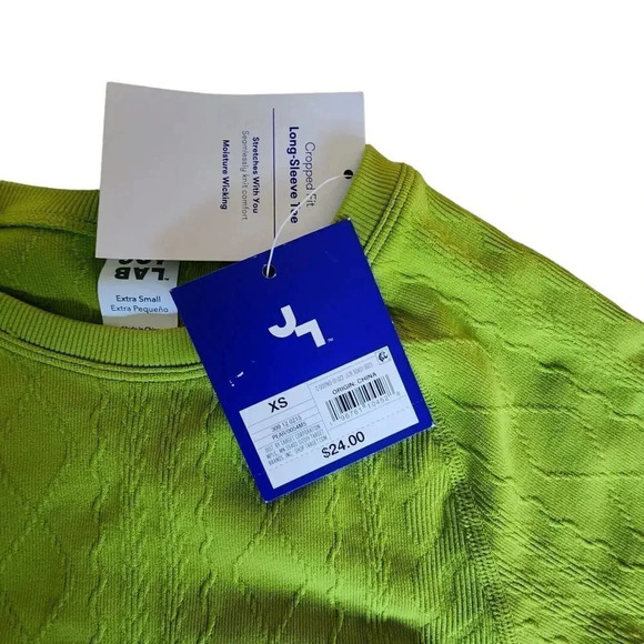JoyLab Cropped Fit Tee Women Size XS Pear Green Long Sleeve Round Neck Pullover - Picture 4 of 6